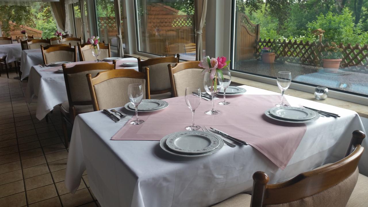 Landgasthaus Zu Den Erdfaellen บัดเพอร์ทอนท์ ภายนอก รูปภาพ