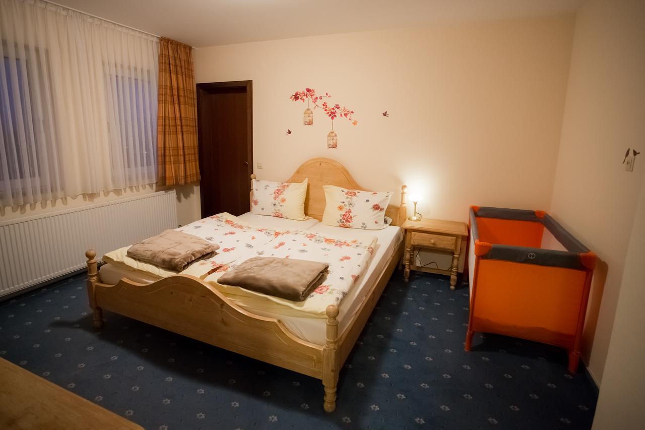 Landgasthaus Zu Den Erdfaellen บัดเพอร์ทอนท์ ภายนอก รูปภาพ